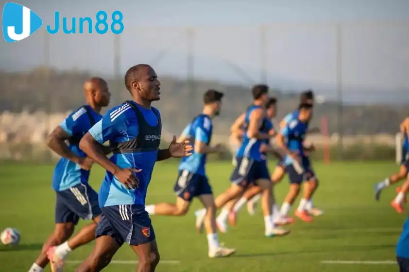 Erokspor được đánh giá cao hơn trong trận đấu này Erokspor được đánh giá cao hơn trong trận đấu này